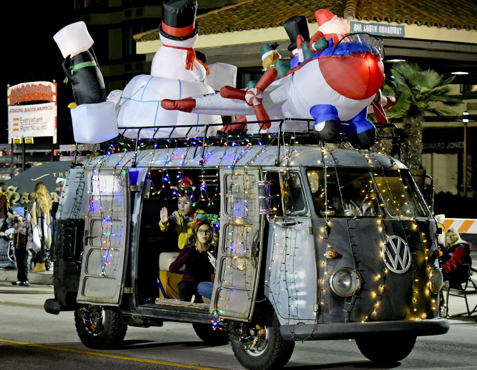 120719 SM Parade of Lights 73.jpg